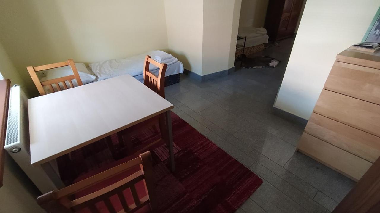 Hotel Hospodarsky Dvur Bohuslavice 텔치 외부 사진